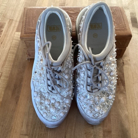 Ash Muse bejeweled, beaded, sequins, crystal, silver gray sneakers Sz 38  7.5/8 - Picture 2 of 12
